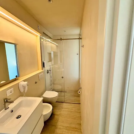 Bella Vista Coast Palase Apartahotel Himarë