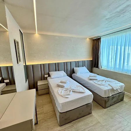 Bella Vista Coast Palase 4* Himara