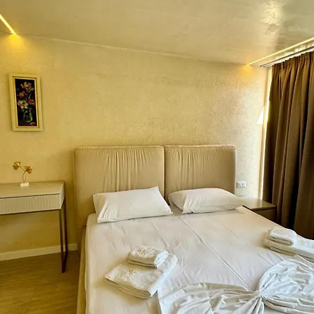 Aparthotel Bella Vista Coast Palase Himare