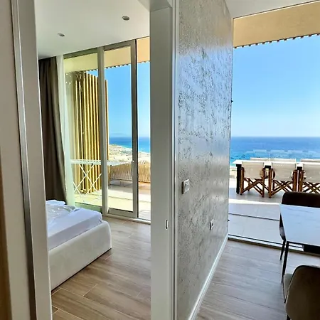 Bella Vista Coast Palase 4* Himarë