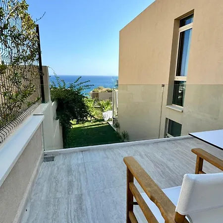 Bella Vista Coast Palase Apartahotel Himarë